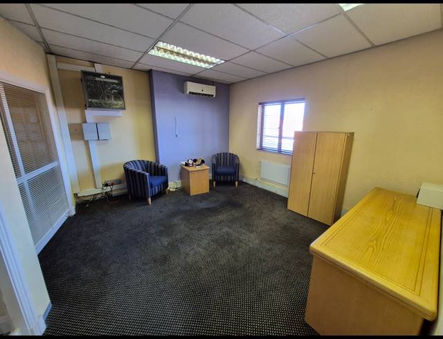 240M² OFFICE TO LET IN RIVONIA